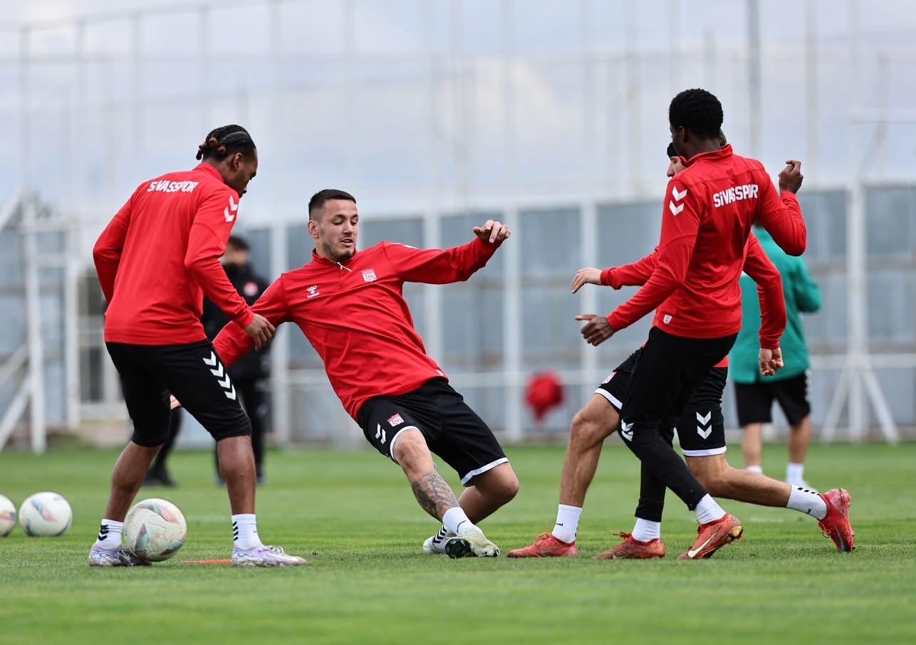 Sivasspor, Çaykur Rizespor Karşılaşması İçin Hazırlıklarını Tamamladı