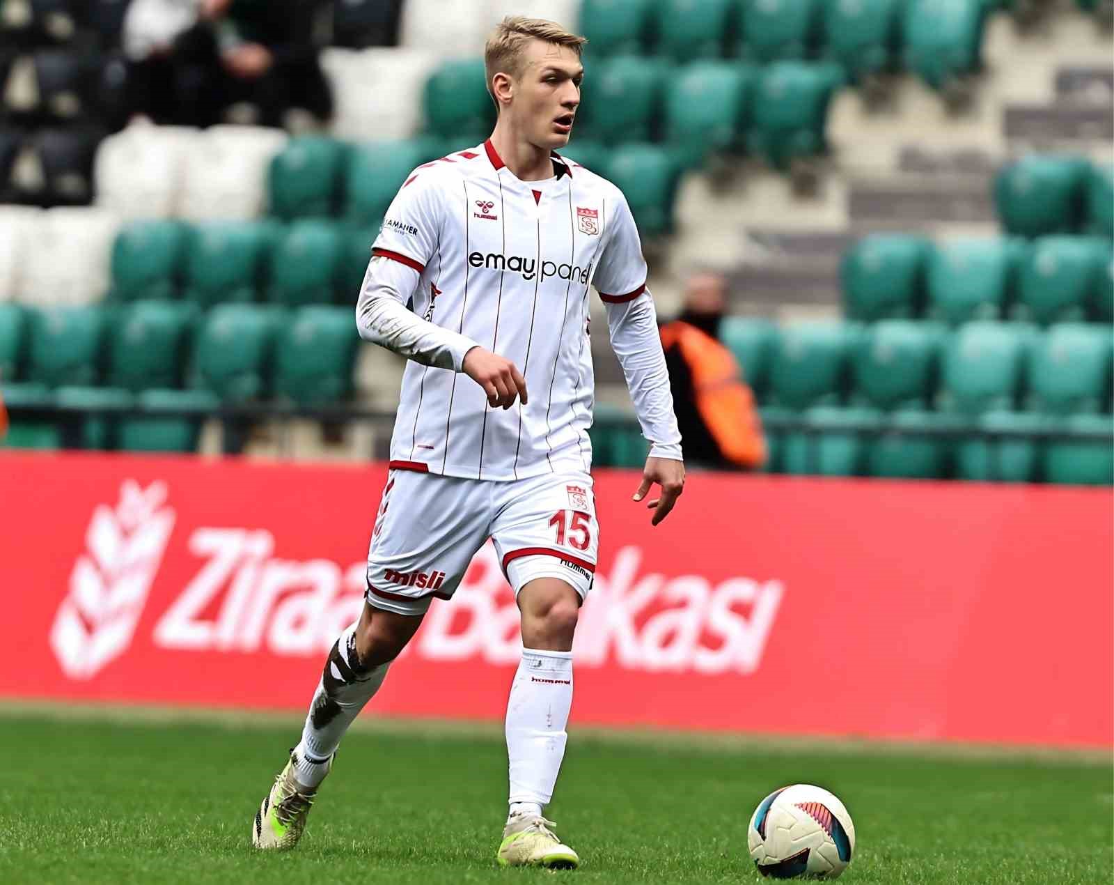 Sivasspor’un Genç Yıldızı Jan Bieganski Ameliyat Edildi