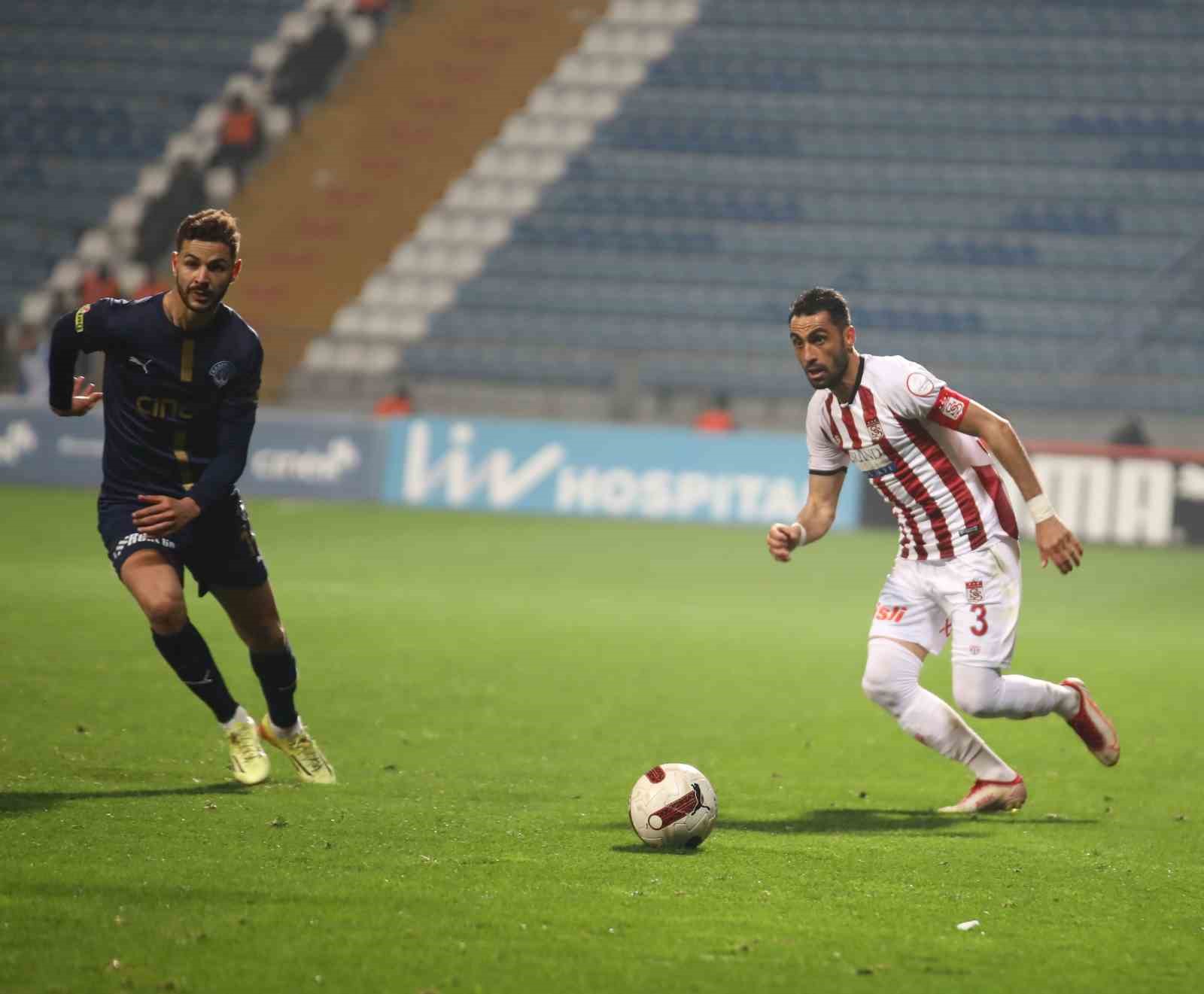 Sivasspor’un Kasımpaşa ile Karşılaşmasında VAR Jeroen Manschot Olacak