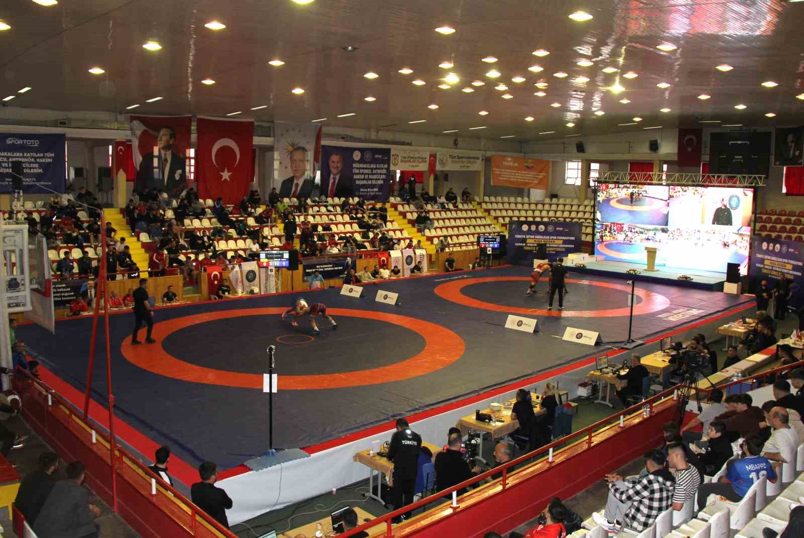 Sivas’ta İşitme Engelliler İçin Güreş Şampiyonası Heyecanı Başladı
