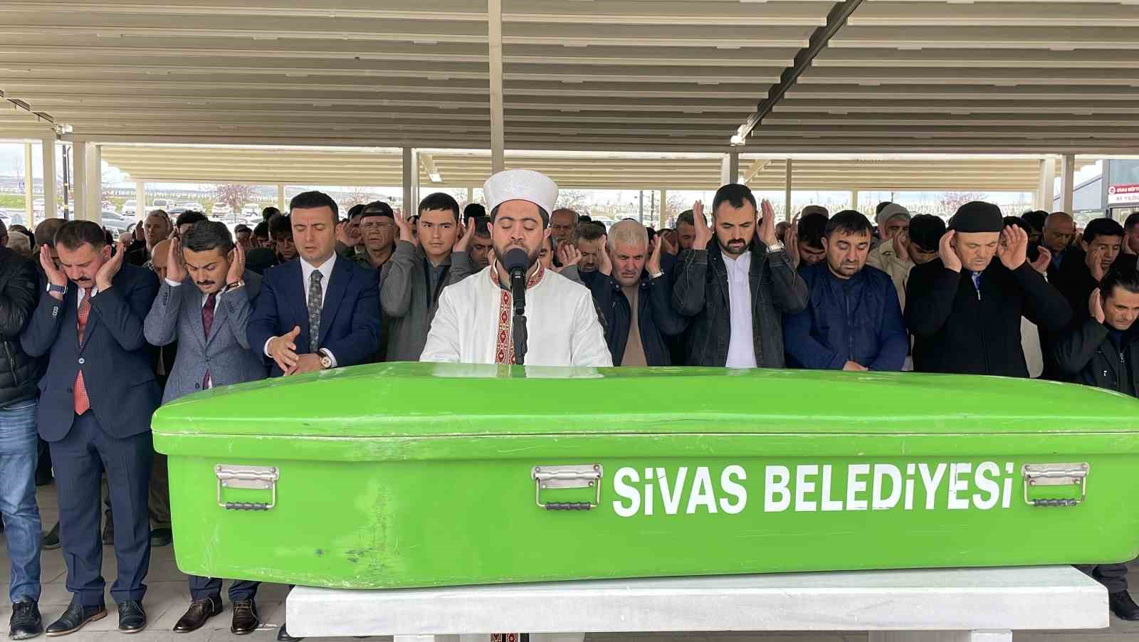 Sivas’ta Trafik Kazasında Hayatını Kaybeden Öğretmen Son Yolculuğuna Uğurlandı