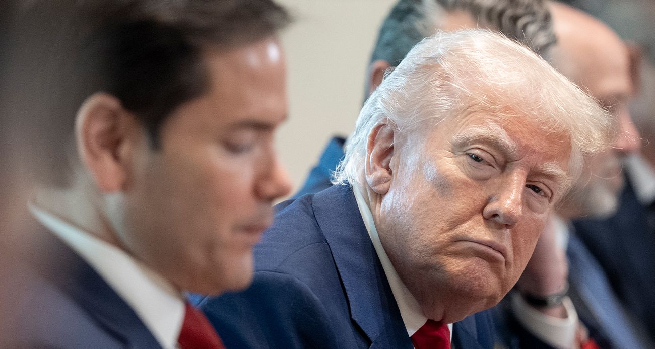 Trump, Ekonomik ve Dış Politika Değerlendirmelerini Sürdürüyor