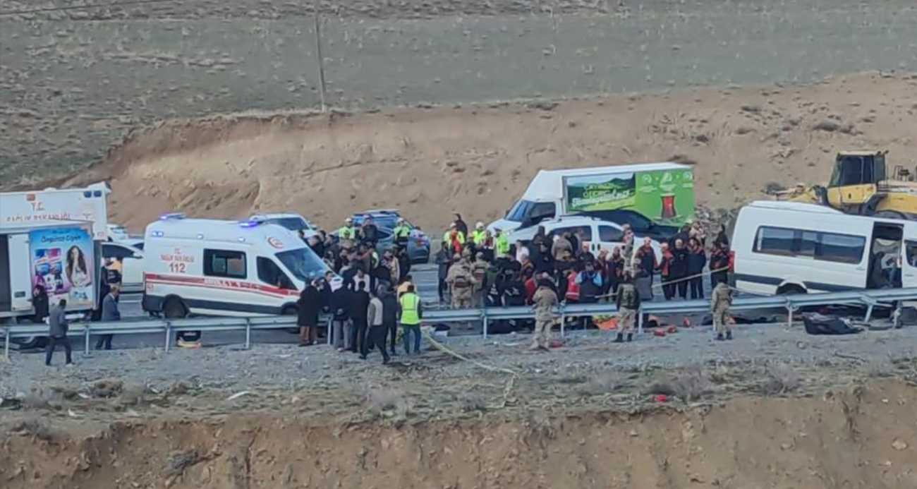 Van Gürpınar’da Korkunç Trafik Kazası: Ölü Sayısı 8’e Çıktı