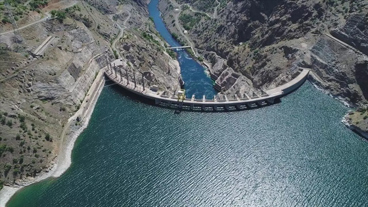 Çamlıgöze ve Koyulhisar Hidroelektrik Santralleri Özel Şirkete Devredildi
