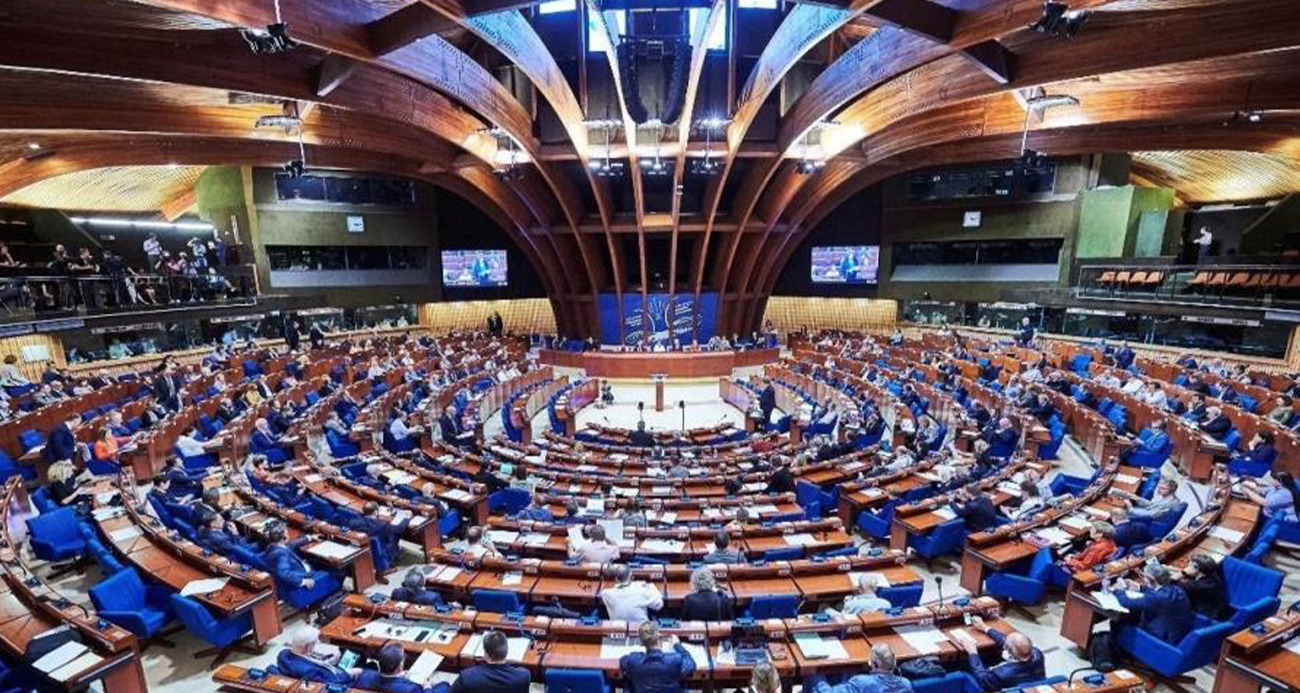 AB, Suriye’ye Yönelik Ekonomik Yaptırımları Kaldırdı