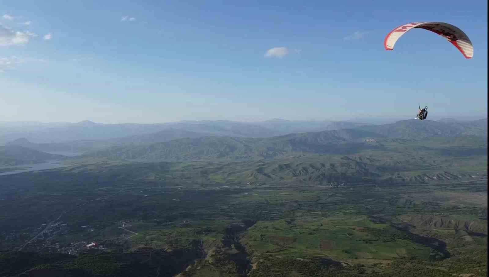 Akıncılar’da Yamaç Paraşütü Heyecanı Başladı!