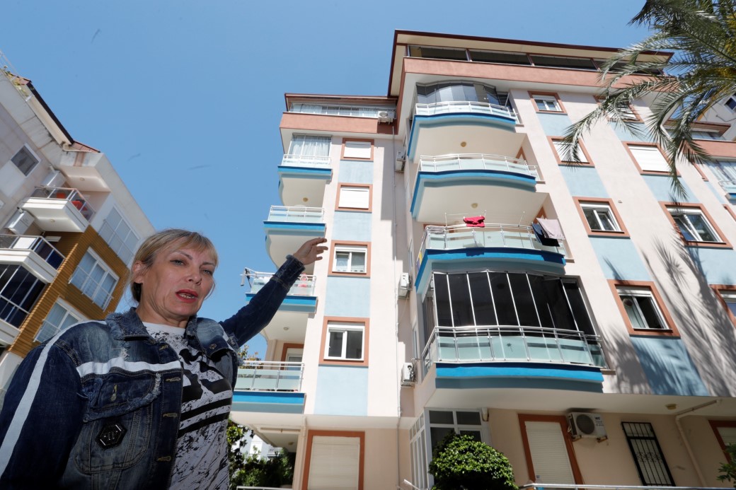 Antalya’da Bir Depoda Yaşam Mücadelesi: Rus Öğretmenin Hukuk Savaşı