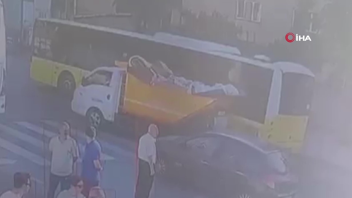 Gaziosmanpaşa’da Çöp Kamyonu Kazası: Temizlik Görevlisi Ağır Yaralandı