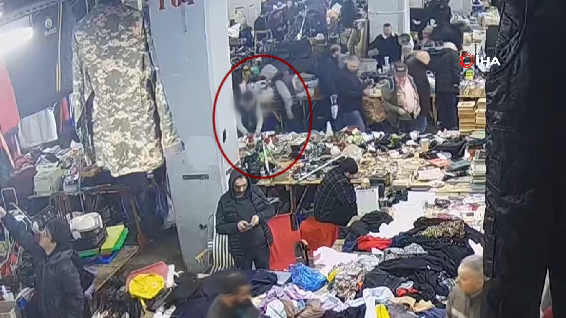 Kadıköy’deki Trajik Olayda Yeni Gelişme: Sanıkların Bıçak Satın Aldığı Anlar Güvenlik Kamerasında
