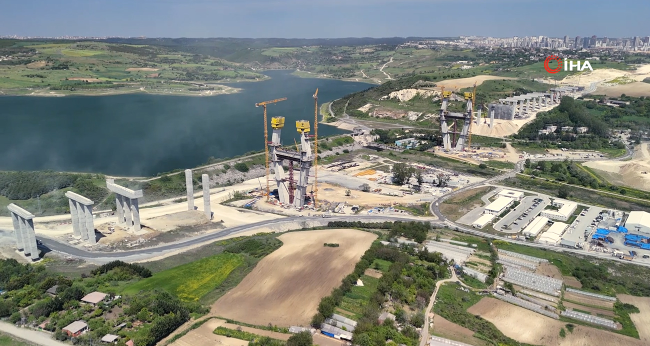 Kanal İstanbul Projesi’nde Sazlıdere Köprüsü’nün Ayakları Yükseliyor