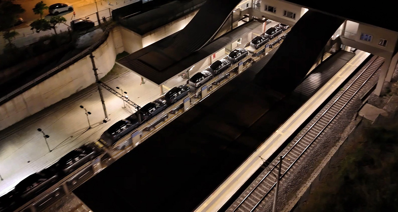 Marmaray Hattında Gece Yolculuğu Göz Kamaştırıyor