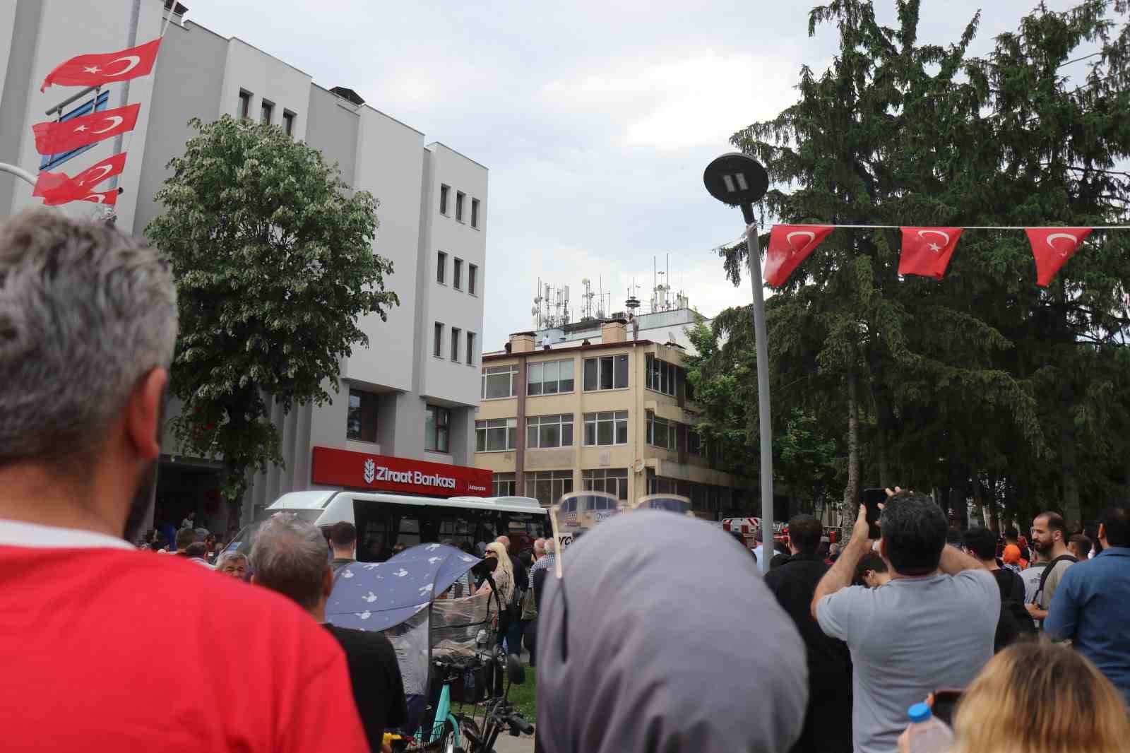 Şehir Şehir Dolaşarak 100’den Fazla İntihar Girişiminde Bulunan Kişi Sakarya’da Kurtarıldı