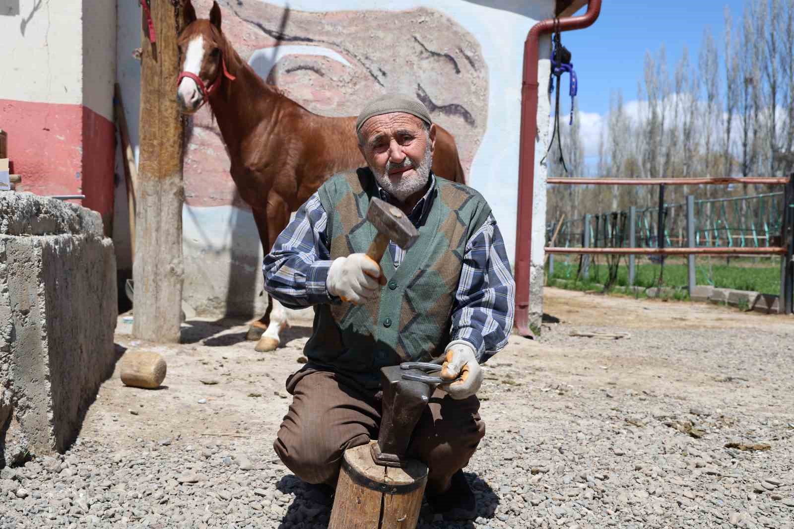 Sivas’ın Son Nalbant Ustası Hüseyin Polat, 63 Yıldır Mesleğini Sürdürüyor