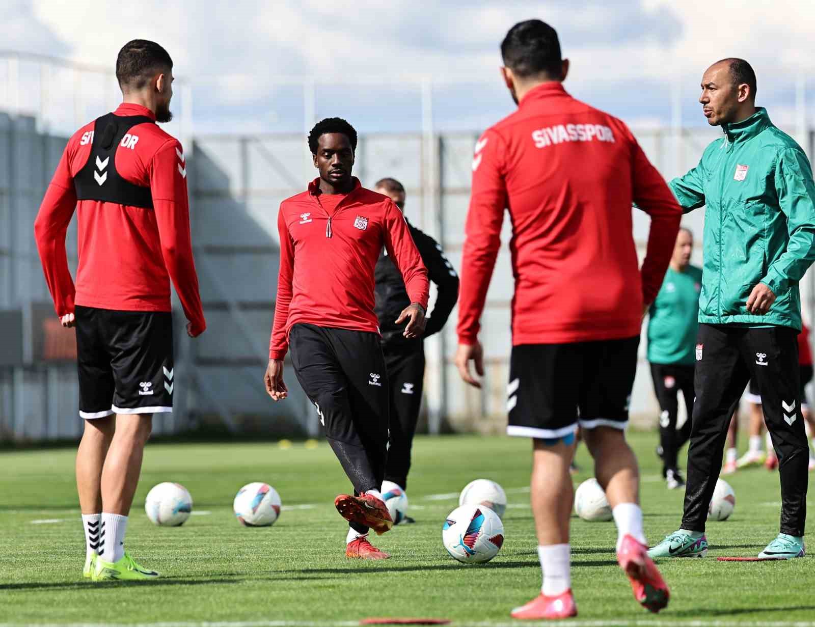 Sivasspor, Süper Lig’de Bodrum FK ile Karşılaşma Öncesi Hazırlıklarını Sürdürüyor