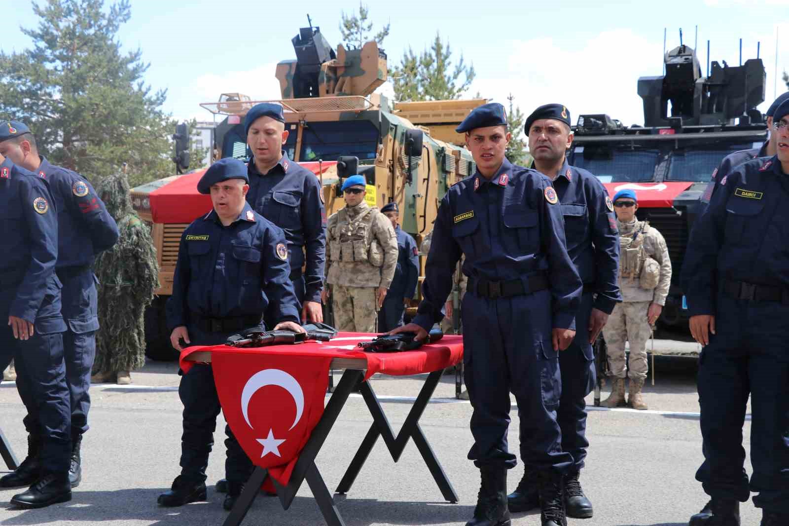 Sivas’ta Engelli Gençler Temsili Askerlik Töreni ile Hayallerine Kavuştu