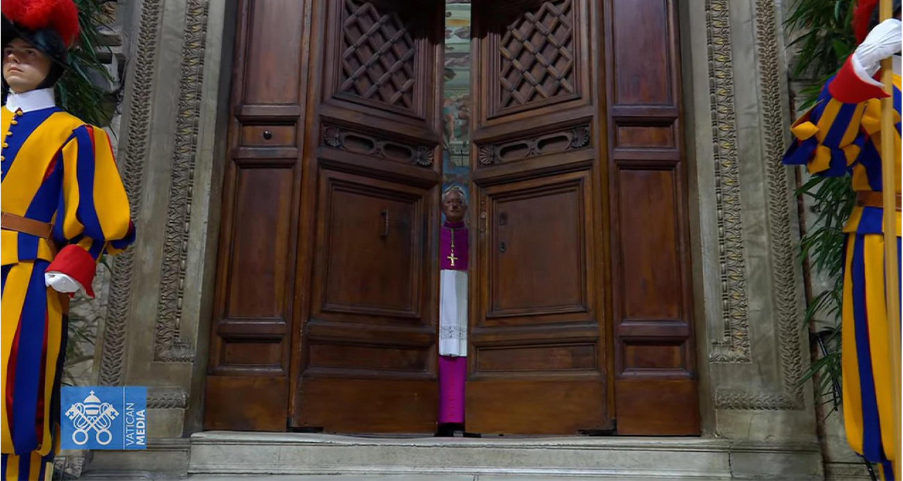 Vatikan’da Yeni Papa Seçimi İçin Kardinaller Toplandı