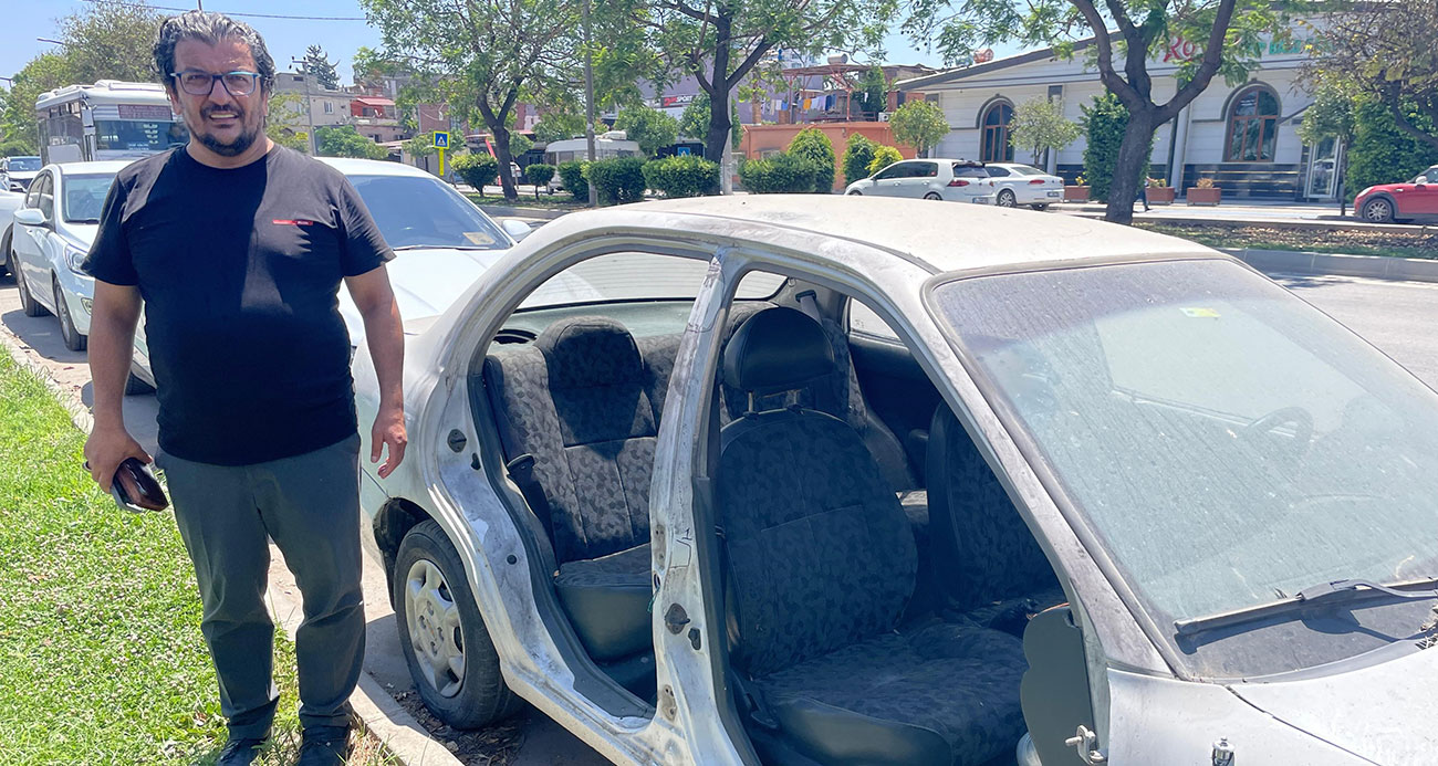 Adana’da Gazetecinin Otomobil Kapıları Çalındı: Güvenlik Kamerası Olayı Kaydetti