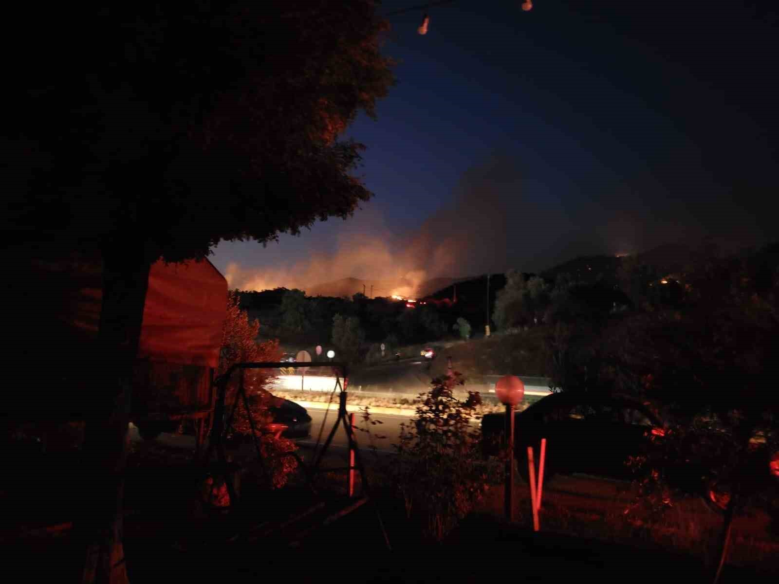 Aydın Efeler’de Gece Boyunca Süren Yangın Söndürme Çabaları