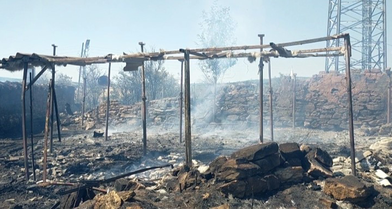 Edirne Lalapaşa’da Yangın Felaketi: Üç Ev Tamamen Yandı