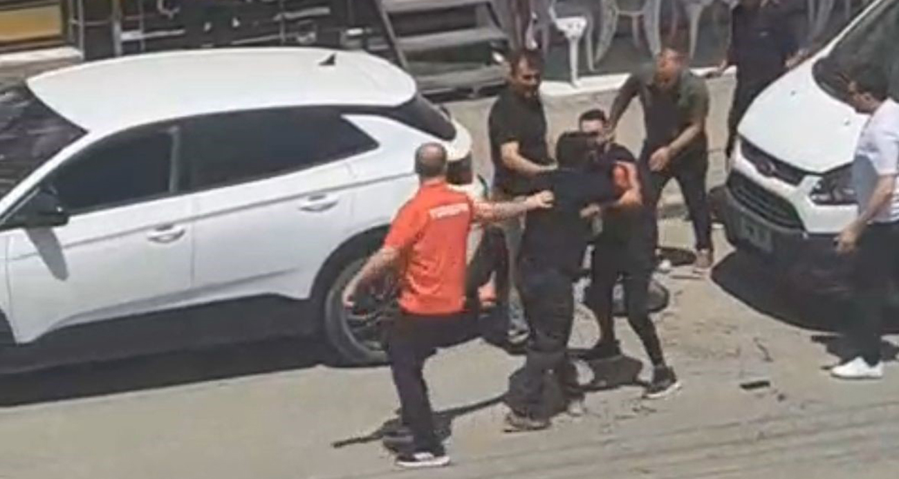 Eskişehir’de Aile İçi Bıçaklı Kavga: 3 Yaralı, 1’i Ağır