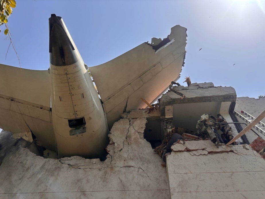 Hindistan’da Yolcu Uçağı Faciası: 204 Ölü, 41 Yaralı