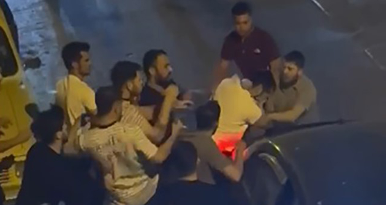İzmir’de Sokak Kavgaları: Vatandaşlar Olaylara Müdahil Oldu