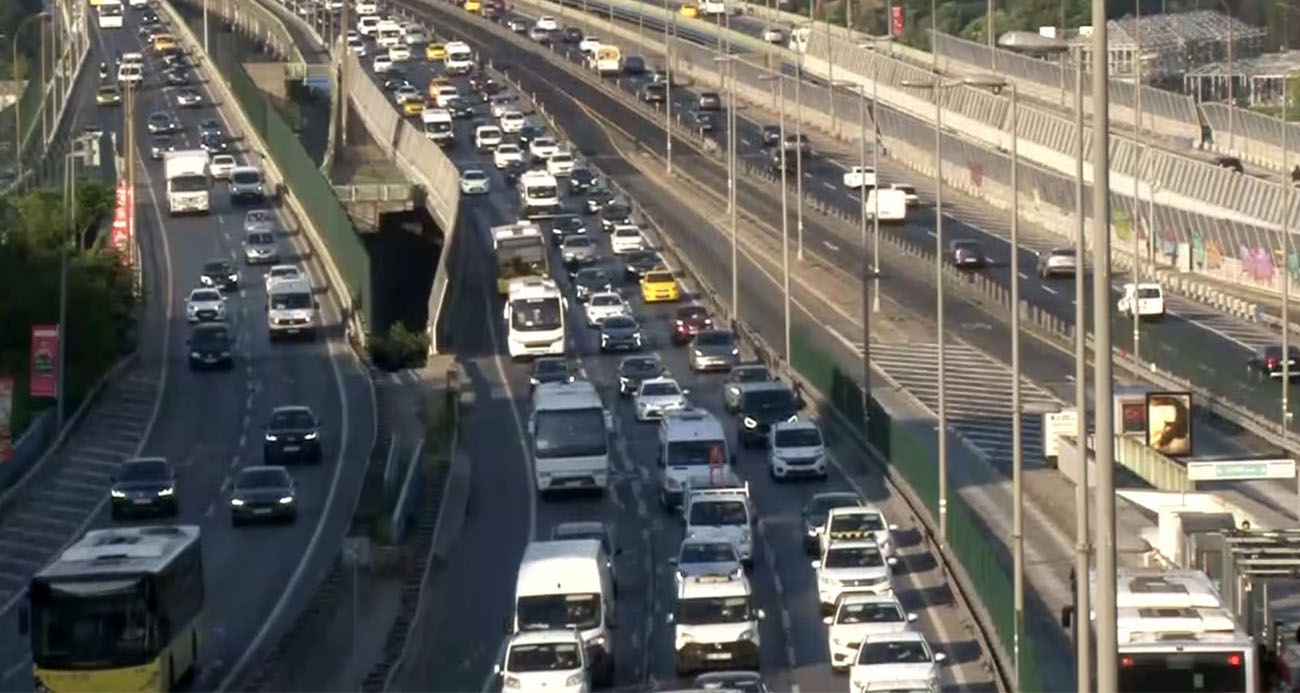 Kurban Bayramı Sonrası İstanbul’da Trafik Yeniden Yoğunlaştı