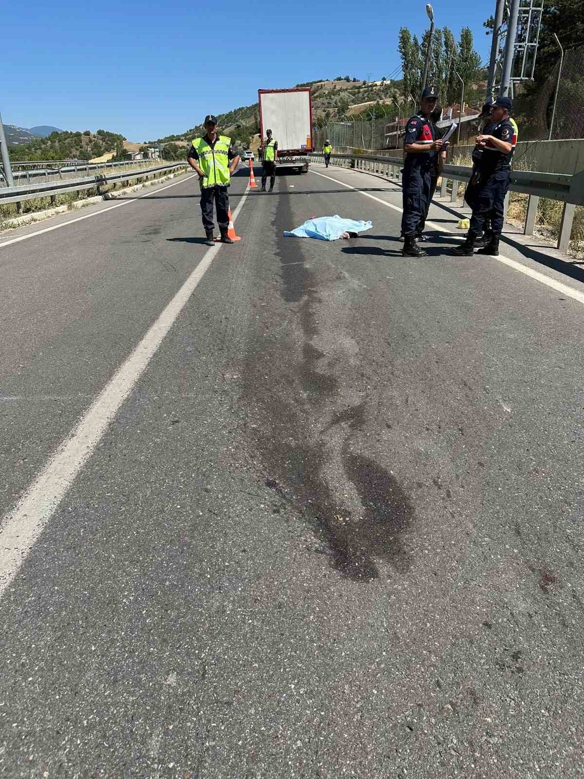 Sivas Koyulhisar’da Trajik Kaza: Bir Yaya Hayatını Kaybetti, Bir Yaya Yaralandı