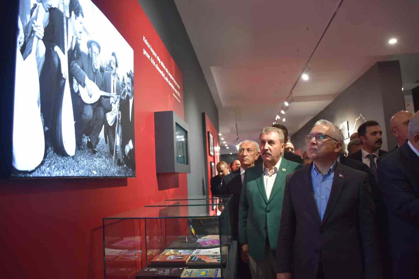 Sivas’ta Aşık Veysel’in Anısına Müze Açıldı