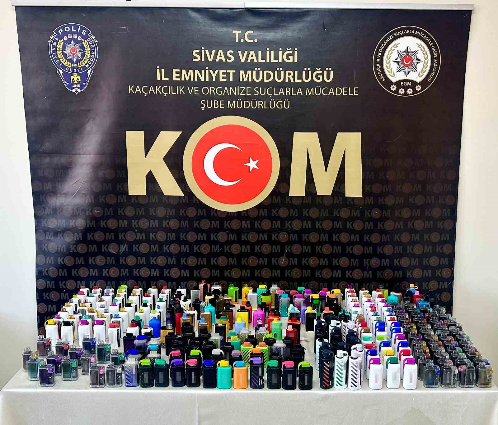 Sivas’ta Kaçak Tütün Operasyonu: Çok Sayıda Ürün Ele Geçirildi