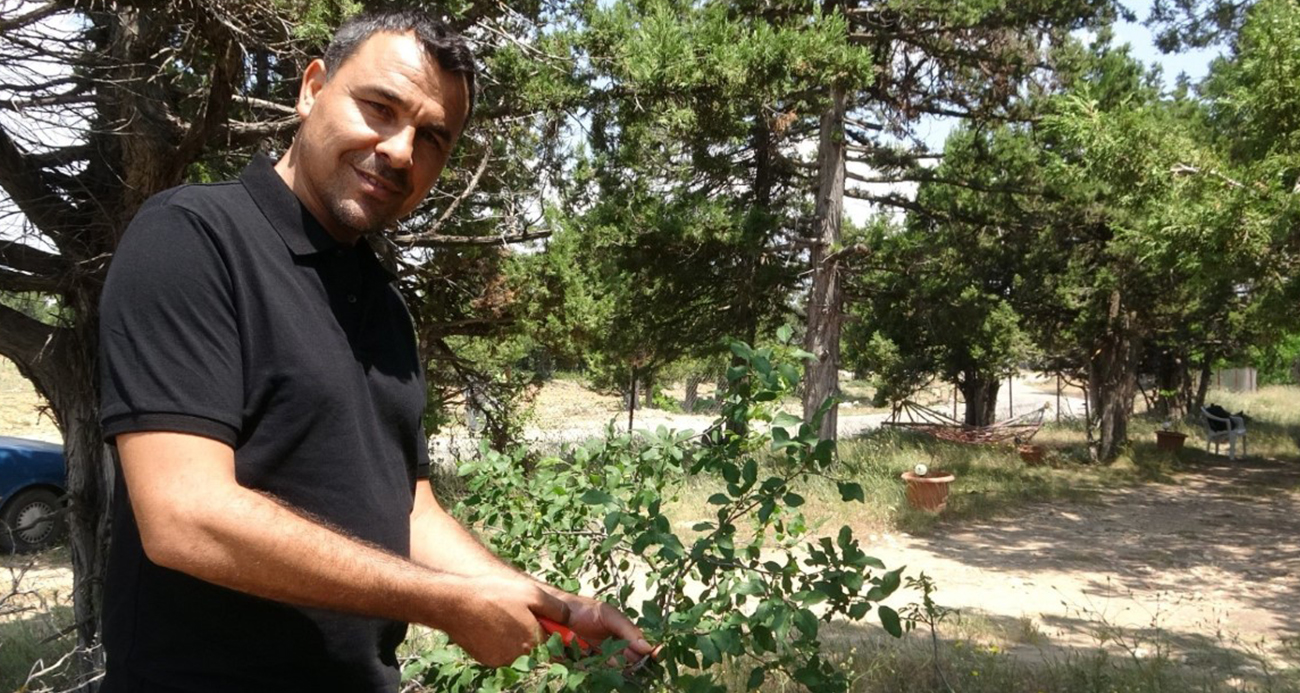 Yaşadığına Kendi Gözleriyle Şahit Oldu: Sosyal Medyada Ölüm İlanı Şoku