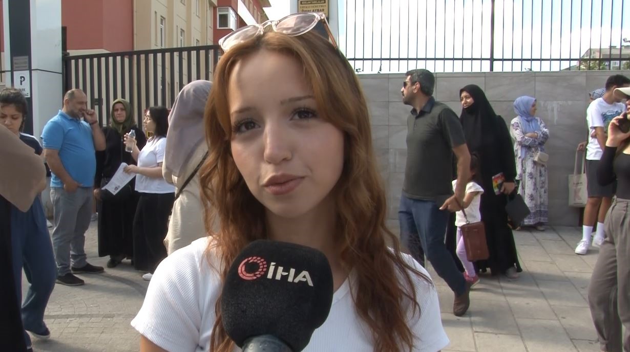 YKS AYT Oturumu Başladı, Öğrenciler Zorlu Sınavla Karşı Karşıya
