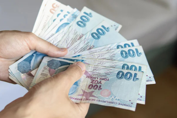 Kamu İşçisine Yeni Zam Teklifi: 2025 ve 2026 Ücret Artışları İçin Görüşmeler Sürüyor