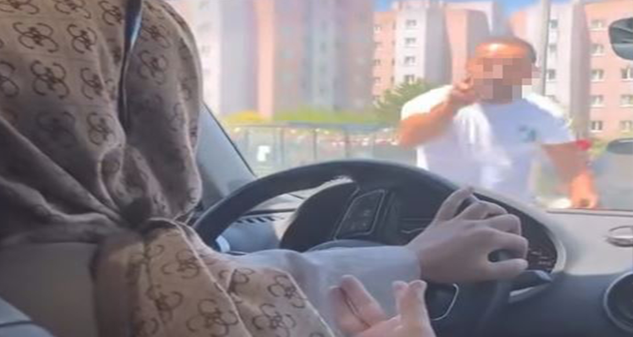 Arnavutköy’de Trafikte Dehşet Saçan Sürücü: Kadın Sürücünün Aracına Saldırdı