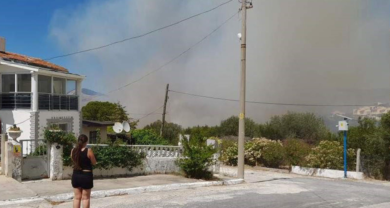 Çeşme’de Büyüyen Yangın İçin Yoğun Mücadele Devam Ediyor