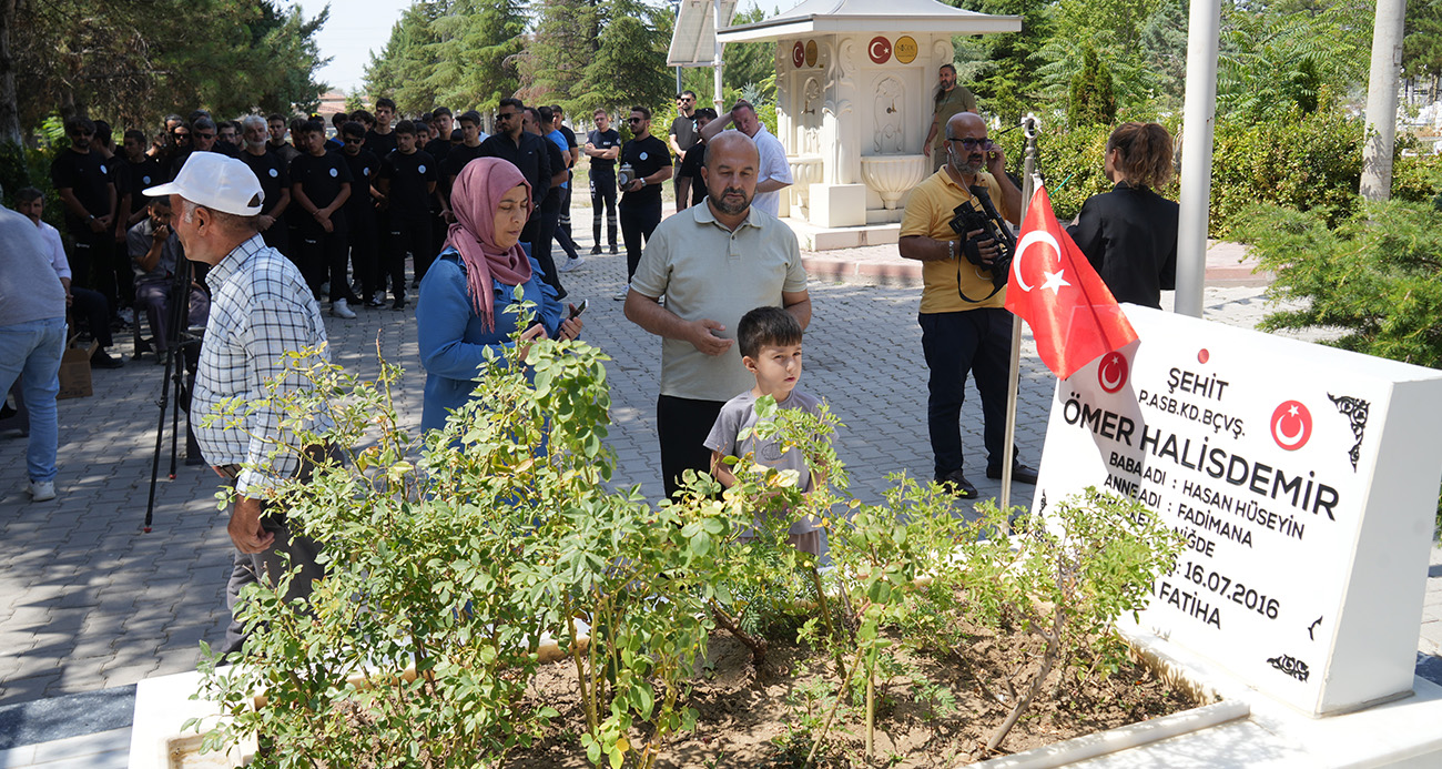 Kahraman Şehit Ömer Halisdemir, Darbe Girişiminin Yıldönümünde Anıldı