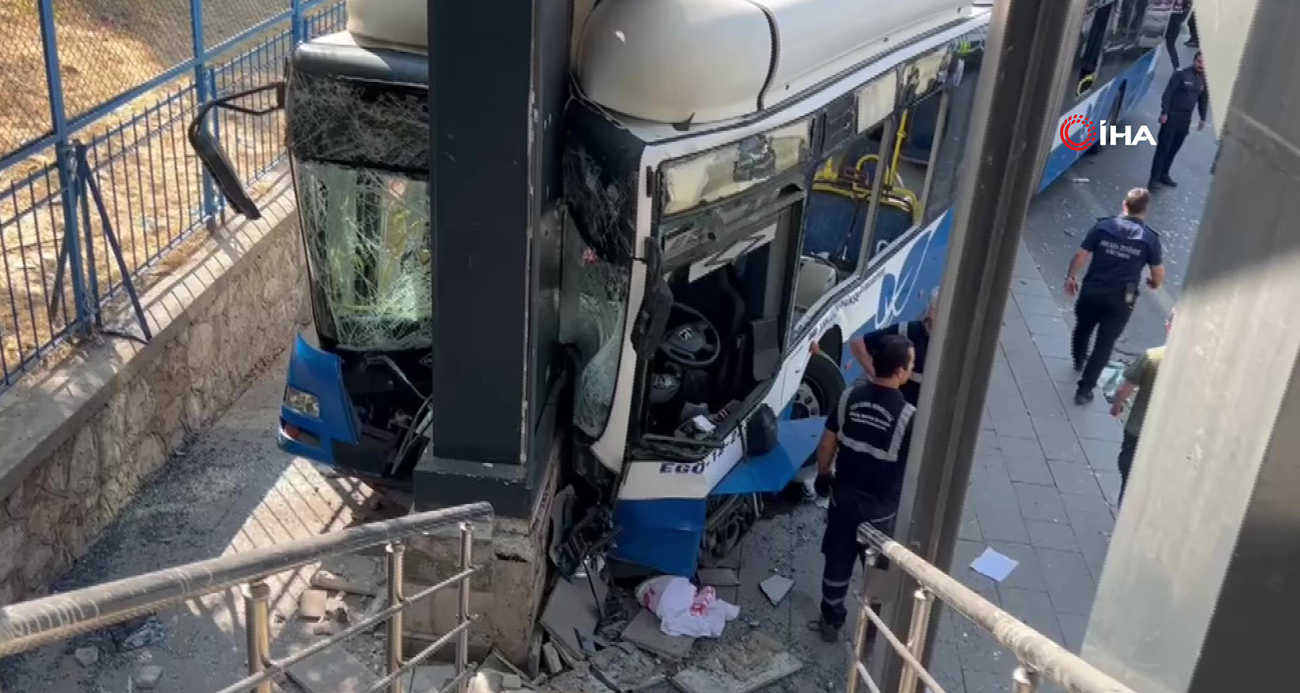 Keçiören’de Belediye Otobüsü Devrildi: Birden Fazla Yaralı