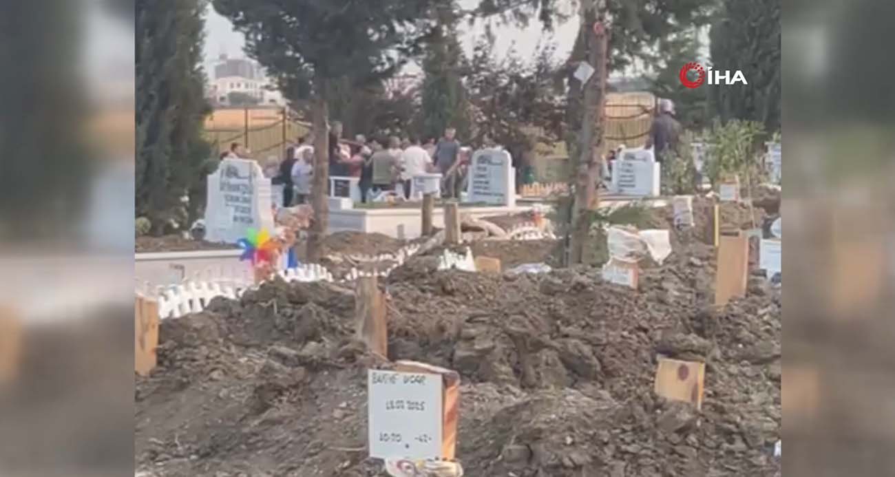 Silivri Mezarlığında Cenaze Töreninde Çıkan Kavga Kameralara Yansıdı