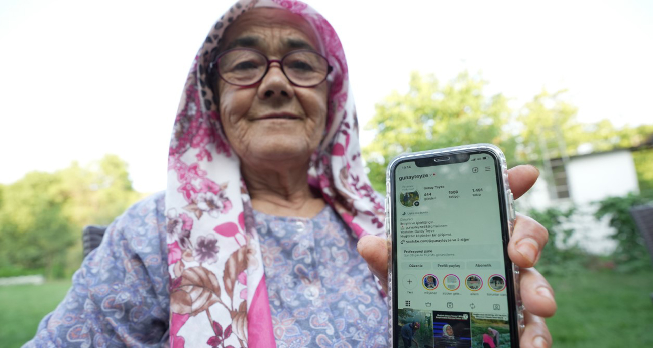 74 Yaşındaki Günay Teyze, Sosyal Medyada Fenomen Olduktan Sonra TV Yarışmasına Katıldı