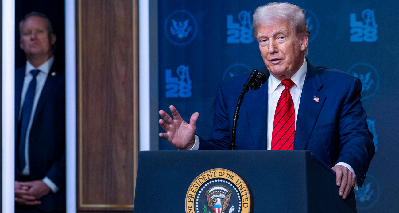 ABD Başkanı Trump, Hindistan ve Brezilya’ya Gümrük Vergilerini Artırdı