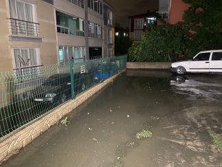 Ankara Sincan’da Şiddetli Yağış Sonucu Su Baskınları Meydana Geldi