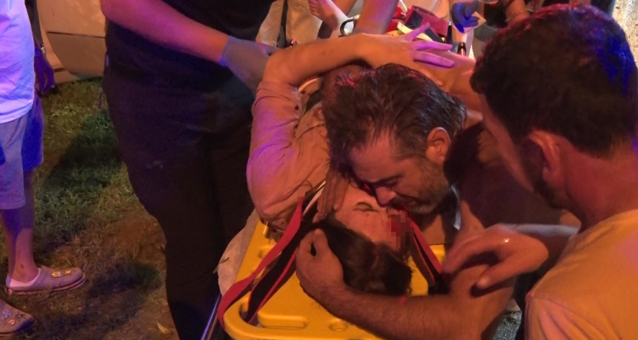 Antalya’da Trafik Kazası: Aile Üyeleri Sıkıştı, Baba Çaresiz Kaldı