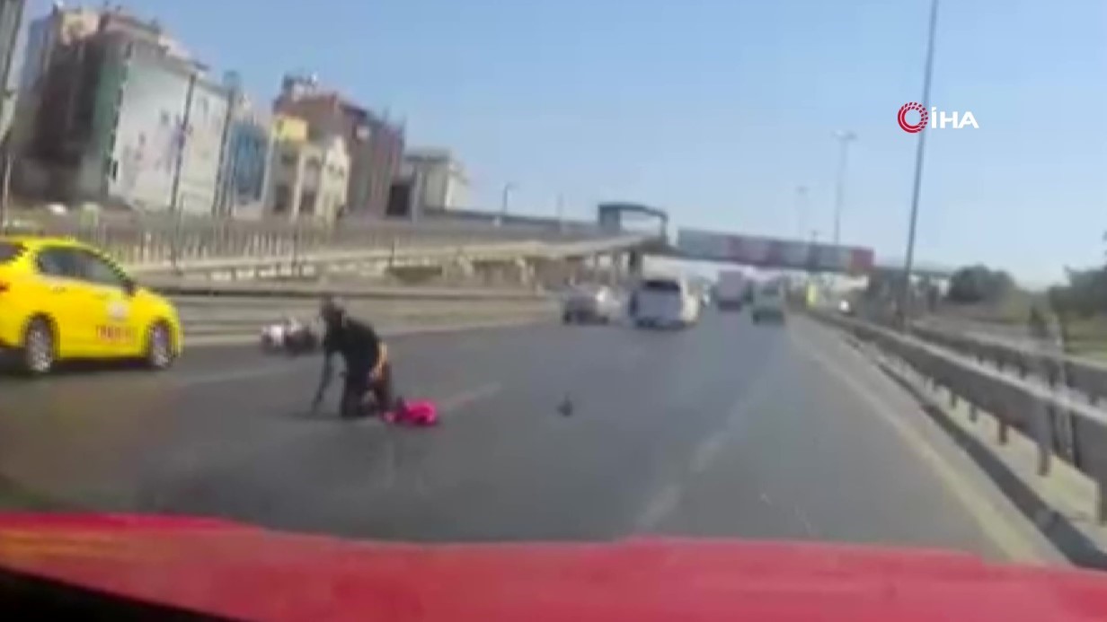 Florya’da Motosikletli Sürücü Ağır Kaza Yaptı: Son Anda Kurtuluş