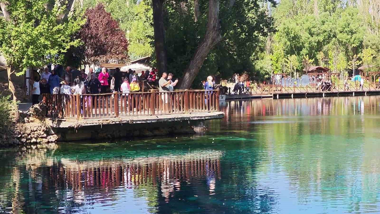 Gökpınar Gölü, Bozkırın Gözbebeği Olarak Ziyaretçi Rekorları Kırıyor