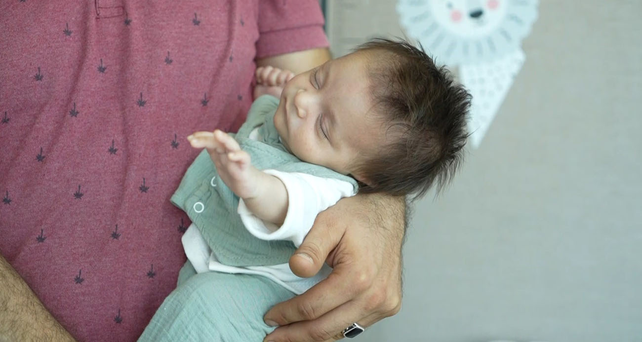 Hayata Yeni Başlayan Bebeğin Yaşam Mücadelesi: 400 Gramlık Tümör Başarıyla Çıkarıldı