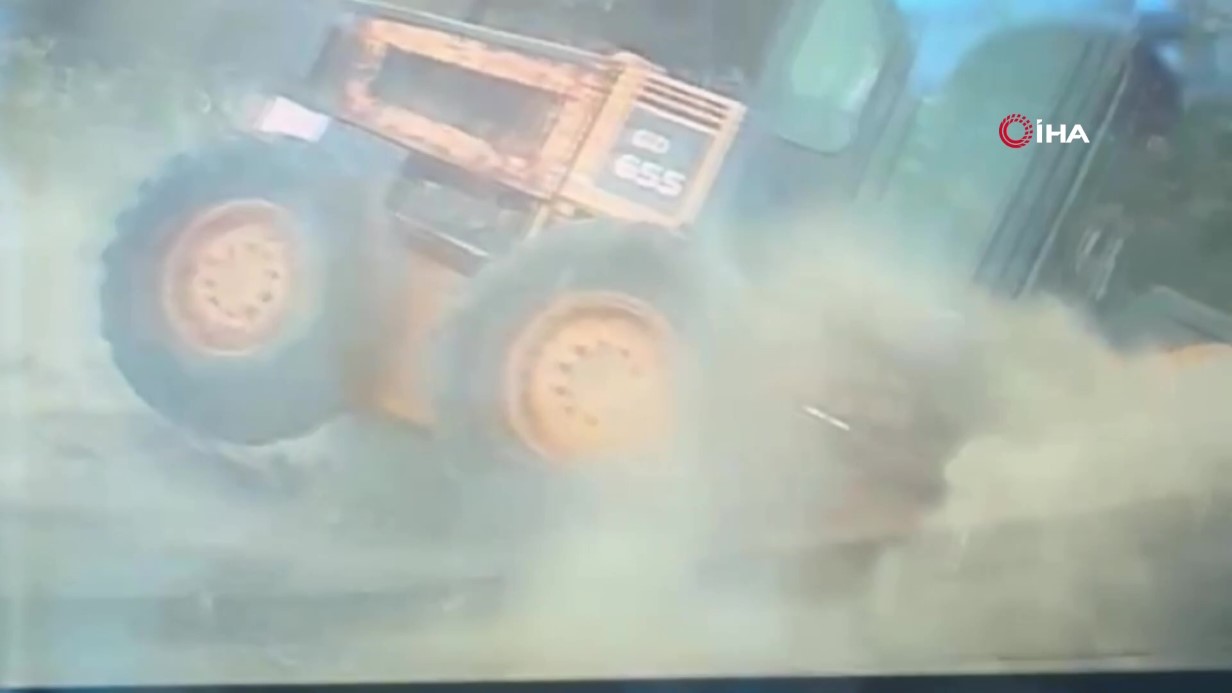 Ordu’da Freni Bozulan İş Makinesi Uçuruma Yuvarlandı