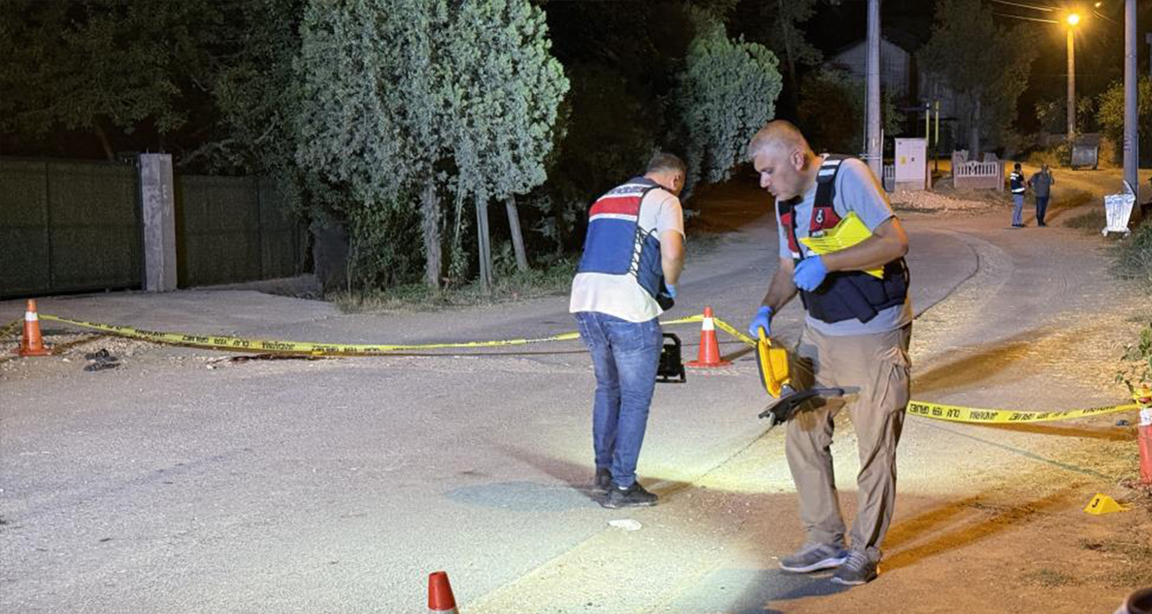 Sakarya Erenler’de Silahlı Çatışma: Bir Şüpheli Araç Gaspıyla Kaçış Yaptı