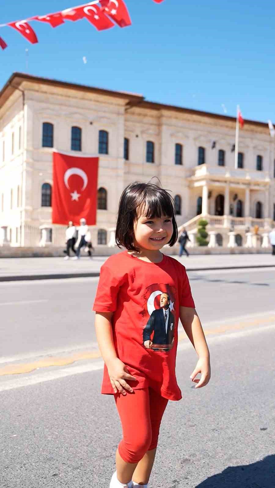 Sivas Emniyeti’nden Duygusal 30 Ağustos Kutlaması