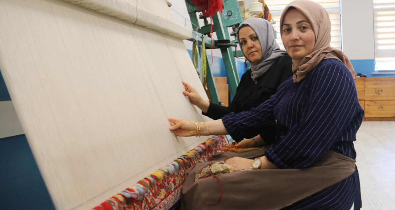 Sivas Halıları: El Emeği Göz Nuru Dokumalar