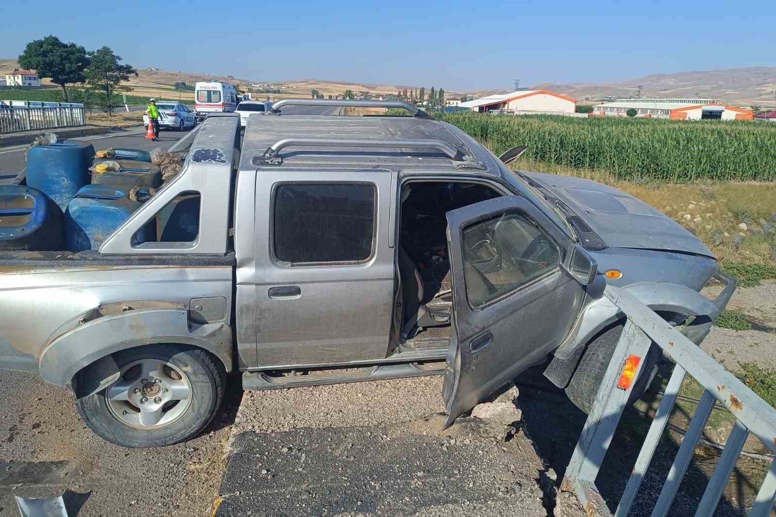 Sivas Şarkışla’da Meydana Gelen İki Ayrı Trafik Kazası: 9 Yaralı